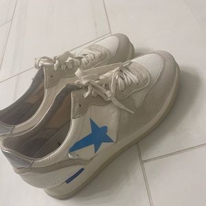 Golden Goose Sneakers